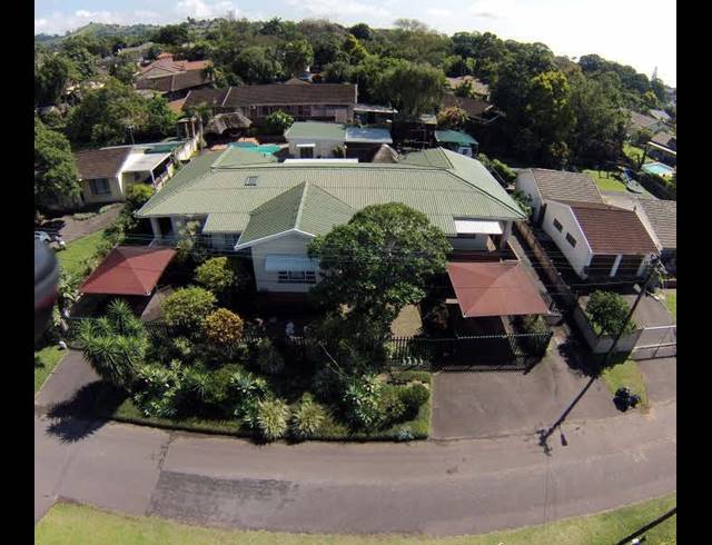 6 BEDROOM HOUSE FOR SALE IN MANORS